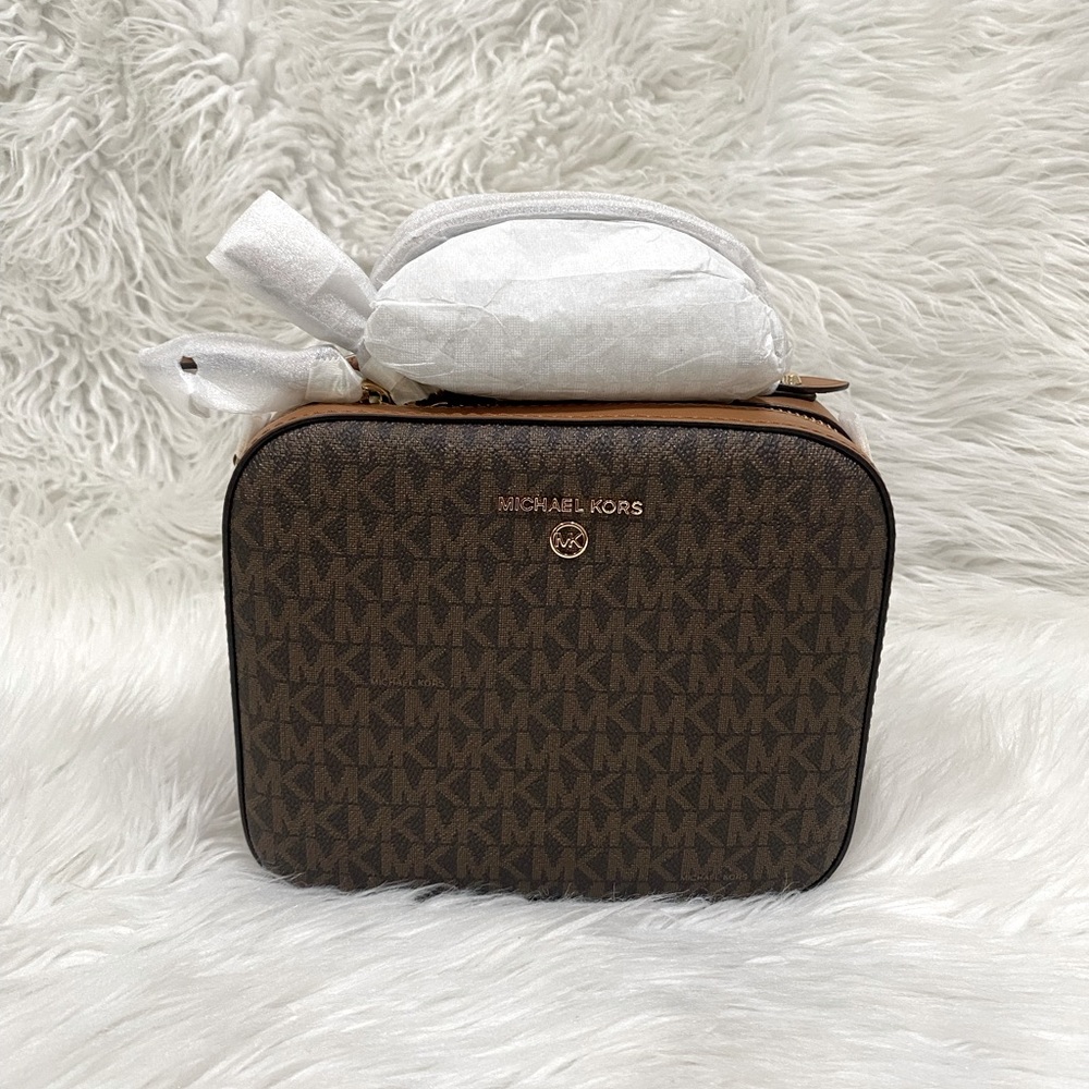 Michael Kors Jet Set Charm Crossbody